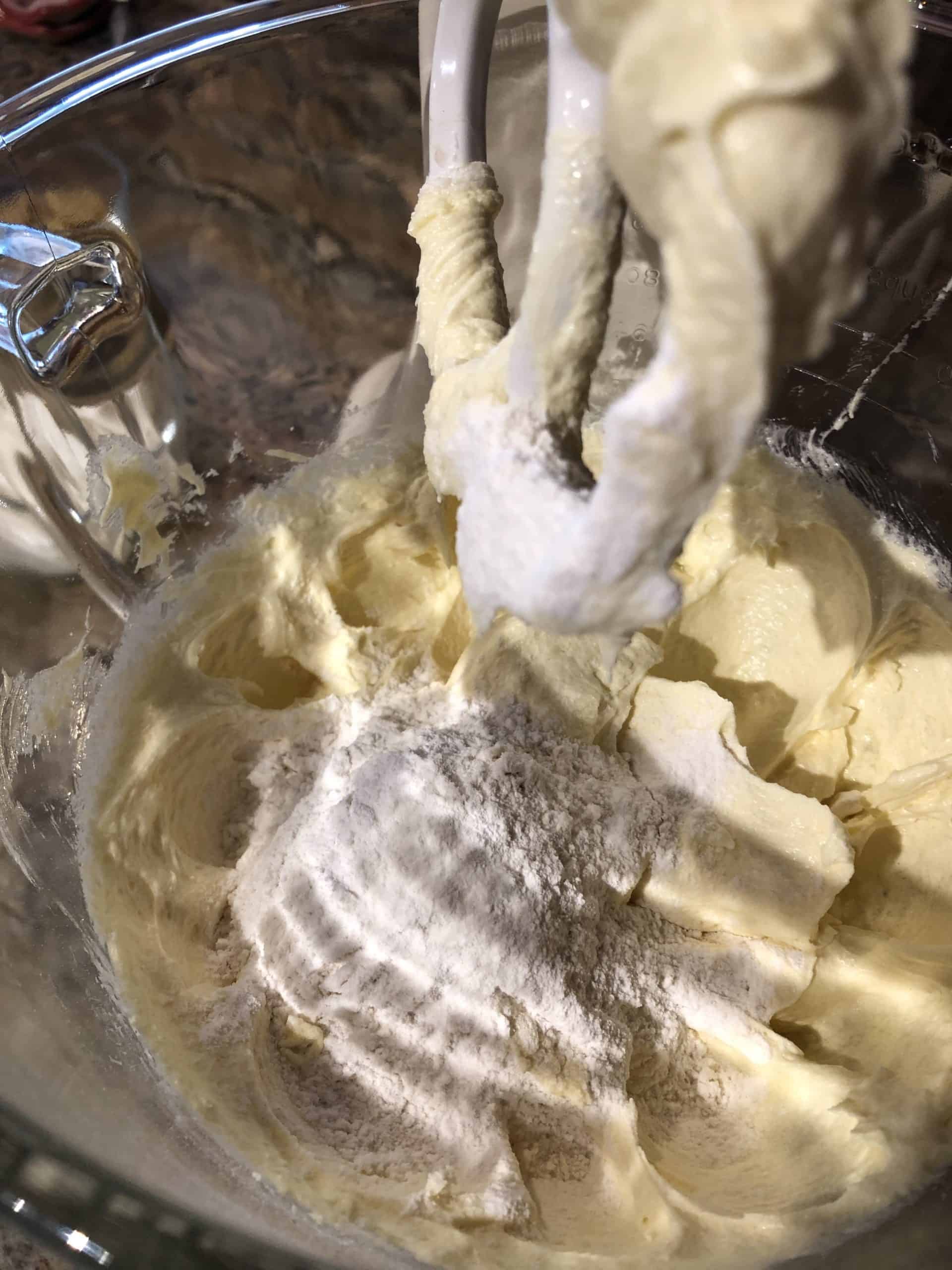Add flour mixture to the batter in 3 parts.