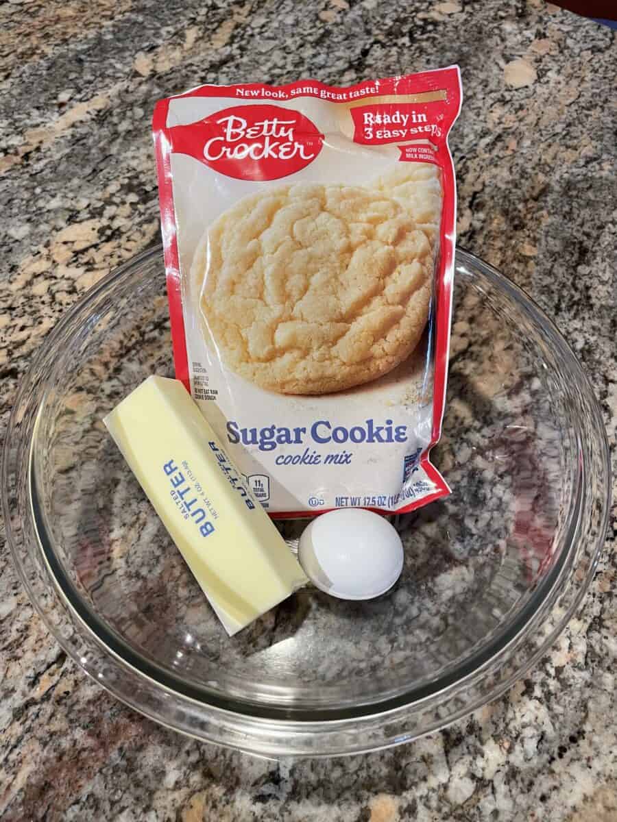 Cookie Fruit Pizza Ingredients - Sugar Cookie Mix, Egg, and Butter.